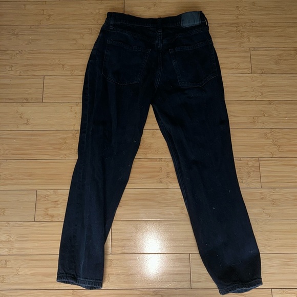black Aeropostale mom jeans, size 4 women’s, runs a little small - Picture 2 of 4